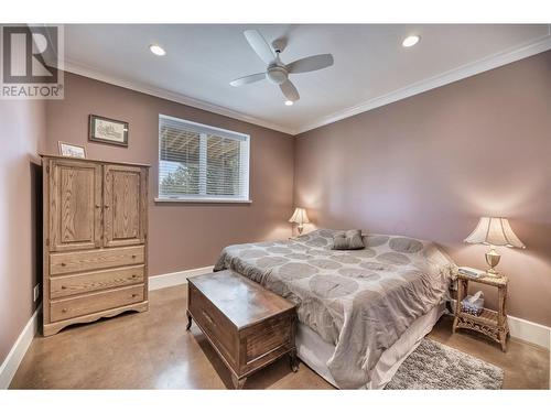 148 Sasquatch Trail, Osoyoos, BC - Indoor Photo Showing Bedroom