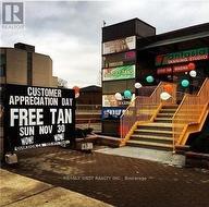 3129 DUFFERIN STREET  Toronto, ON M6A 2S9