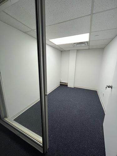 Office - 200-2225 Boul. Hymus, Dorval, QC - Indoor