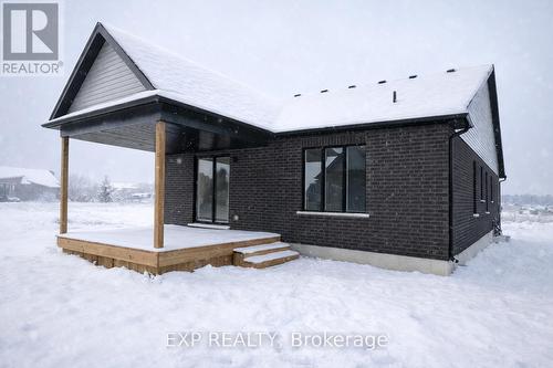 Hasting model - optional covered deck - 113 Thackeray Way, Minto, ON - Outdoor With Exterior