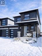 102 THACKERAY Way  Harriston, ON N0G 1Z0