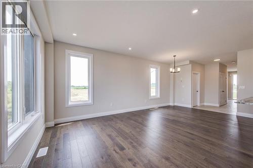 102 Thackeray Way, Harriston, ON - Indoor