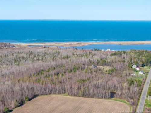 - Perry Rd, Bouctouche, NB 