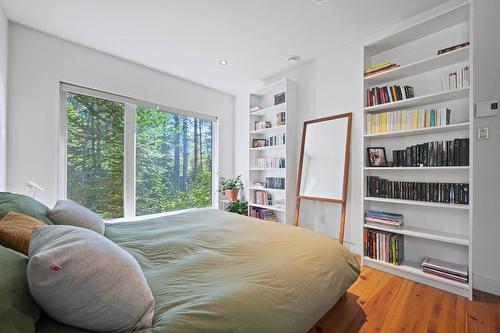 Chambre à coucher principale - 42 Ch. Des Épicuriens, La Conception, QC - Indoor Photo Showing Bedroom