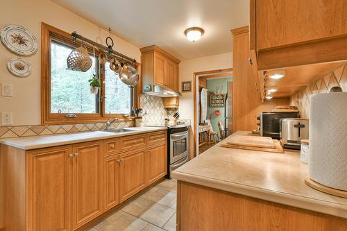 Cuisine - 566 Ch. Forest, Saint-Sauveur, QC - Indoor Photo Showing Kitchen
