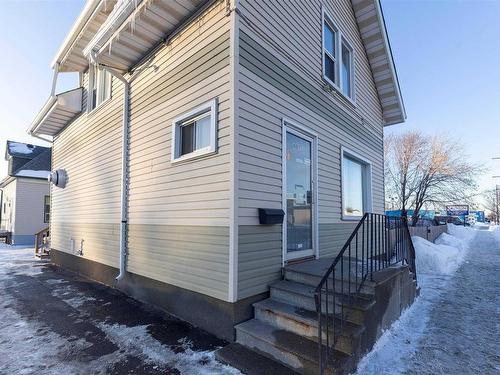 401 May Street N, Thunder Bay, ON - Outdoor