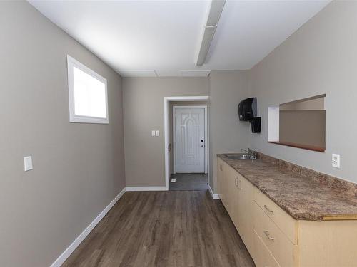 401 May Street N, Thunder Bay, ON - Indoor