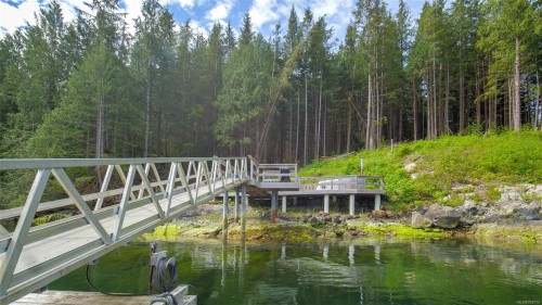 Lot E Cheeyah Island, Bamfield, BC 