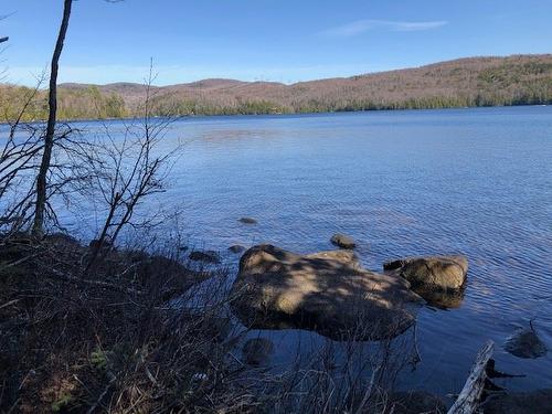 Bord de l'eau - 8131 Lac-Des-Écorces, Barkmere, QC 