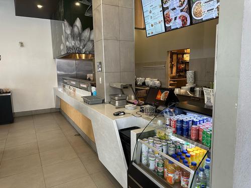 Commerce - 880 Rue Principale, Granby, QC 