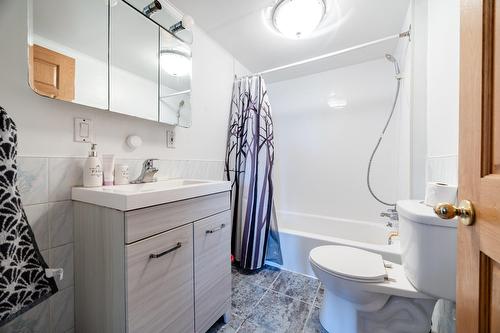 Salle de bains - 6830 Ch. Des Prairies, Brossard, QC - Indoor Photo Showing Bathroom