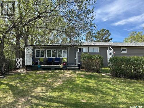 127 3Rd Avenue, Young, SK - Outdoor
