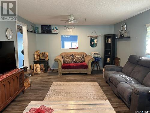 127 3Rd Avenue, Young, SK - Indoor Photo Showing Other Room