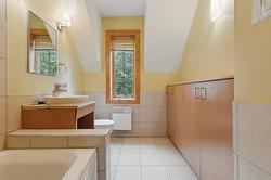 Ensuite bathroom - 