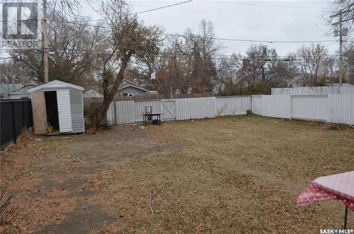 207 3Rd Avenue W, Kindersley, SK - Outdoor