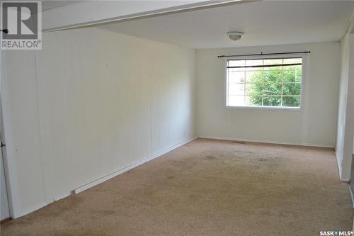 207 3Rd Avenue W, Kindersley, SK - Indoor Photo Showing Other Room