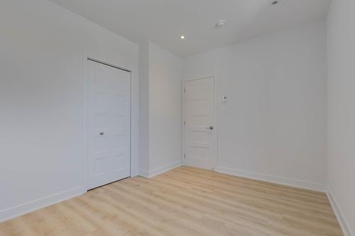 Bedroom - 7137 Av. Querbes, Montréal (Villeray/Saint-Michel/Parc-Extension), QC - Indoor Photo Showing Other Room