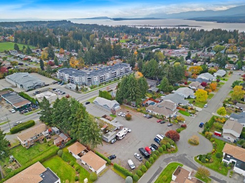 651 Anderton Rd, Comox, BC 