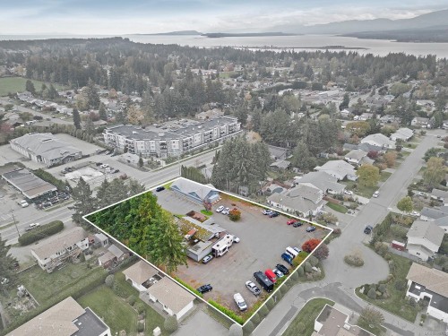 651 Anderton Rd, Comox, BC 