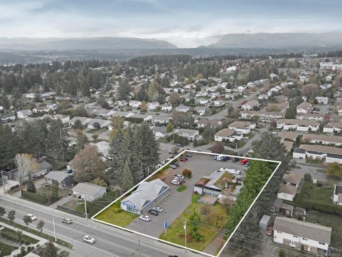 651 Anderton Rd, Comox, BC 