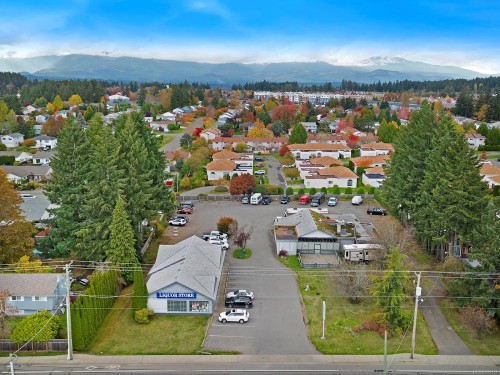 651 Anderton Rd, Comox, BC 