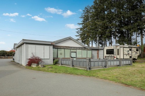 651 Anderton Rd, Comox, BC 