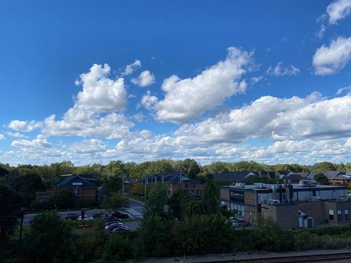 Vue - 309-245 Ch. Bates, Mont-Royal, QC - Outdoor With View