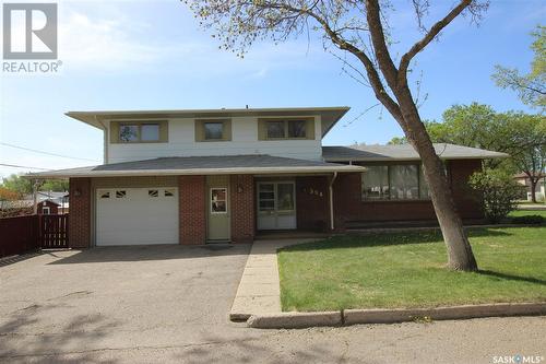 594 5th STREET W  Shaunavon, SK S0N 2M0