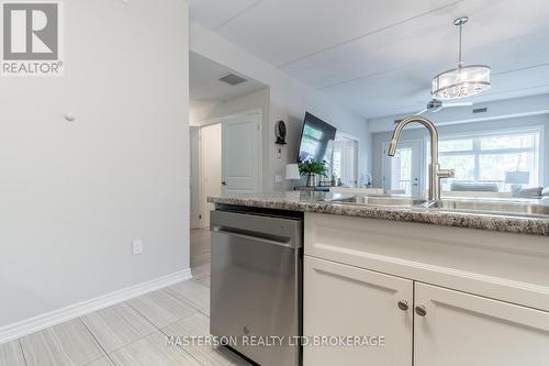 Kitchen - 203 - 4644 Pettit Avenue, Niagara Falls (Morrison), ON - Indoor Photo Showing Kitchen With Double Sink