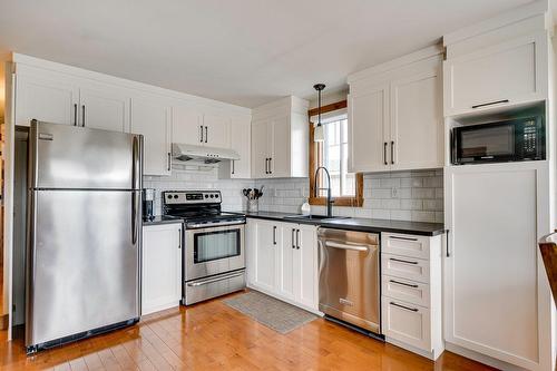 Kitchen - 219 Ch. Des Habitations-Des-Monts, Saint-Sauveur, QC - Indoor Photo Showing Kitchen