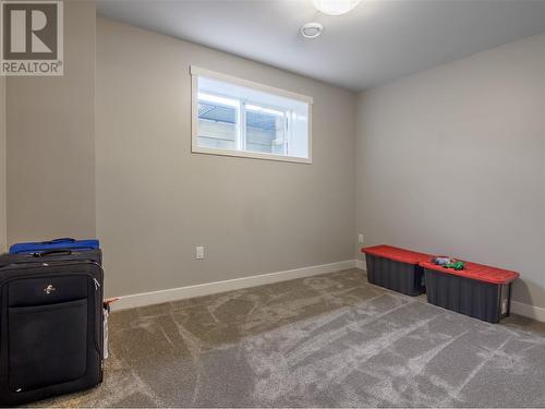 120 Sendero Crescent, Penticton, BC - Indoor Photo Showing Other Room