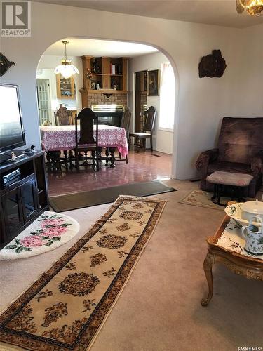 28 Highway Avenue W, Preeceville, SK - Indoor Photo Showing Living Room