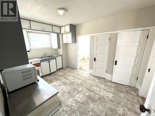 419 Main Street, Kipling, SK - Indoor