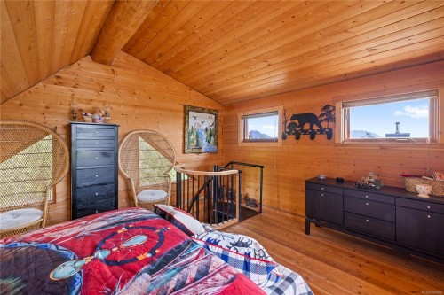 1082 Sixth Ave, Ucluelet, BC 