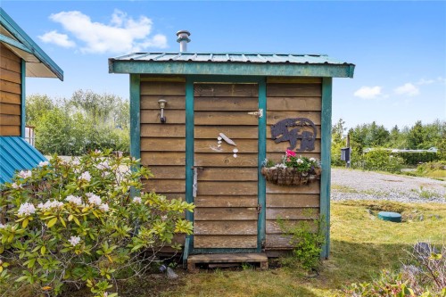 1082 Sixth Ave, Ucluelet, BC 