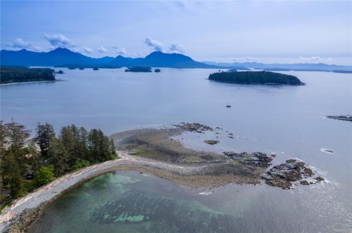 1082 Sixth Ave, Ucluelet, BC 