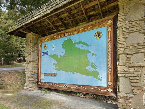 492 Dalton Dr, Mayne Island, BC 