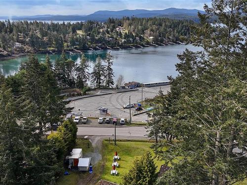 492 Dalton Dr, Mayne Island, BC 