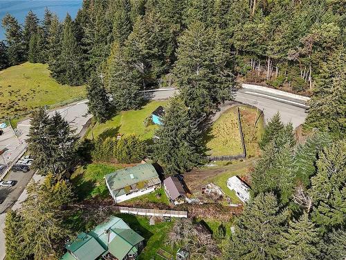 492 Dalton Dr, Mayne Island, BC 