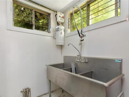 492 Dalton Dr, Mayne Island, BC 