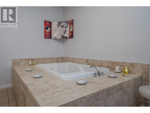 2764 Barnet Highway, Coquitlam, BC 