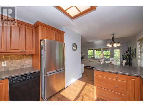 1927 Skyview Crescent, Lumby, BC - Indoor Photo Showing Kitchen