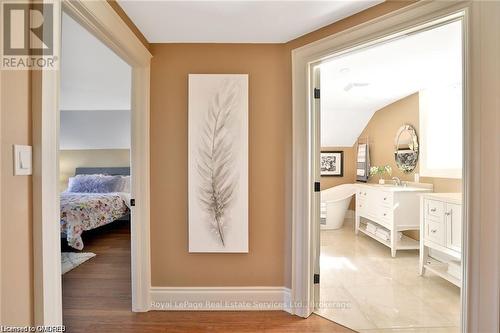 4197 Walkers Line, Burlington, ON 