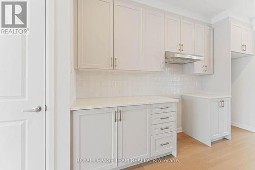 718 Jennie Trout Terrace, Ottawa, ON - Indoor