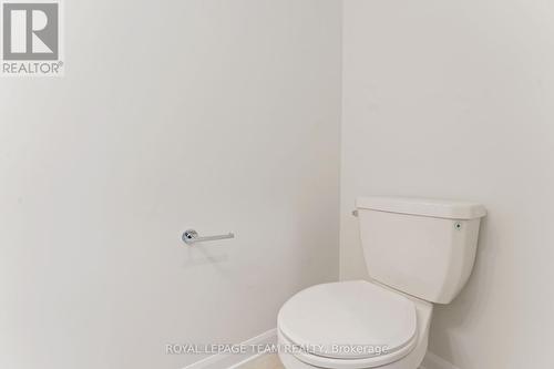 718 Jennie Trout Terrace, Ottawa, ON - Indoor Photo Showing Bathroom