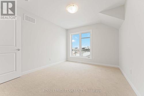 718 Jennie Trout Terrace, Ottawa, ON - Indoor Photo Showing Other Room