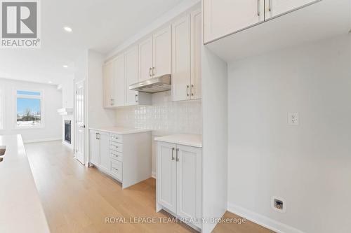718 Jennie Trout Terrace, Ottawa, ON - Indoor
