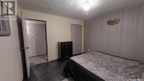 22 West Road, Kindersley, SK - Indoor Photo Showing Bedroom