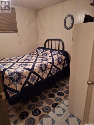 22 West Road, Kindersley, SK - Indoor Photo Showing Bedroom