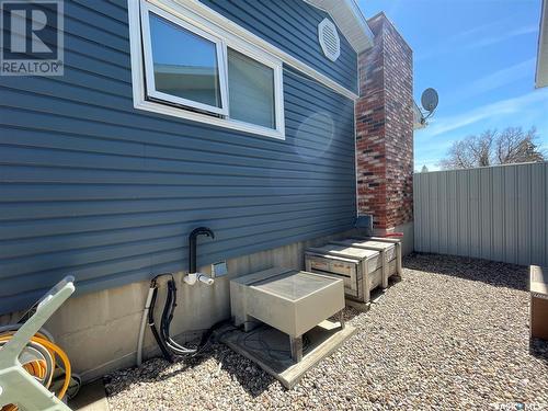 22 West Road, Kindersley, SK - Outdoor With Exterior